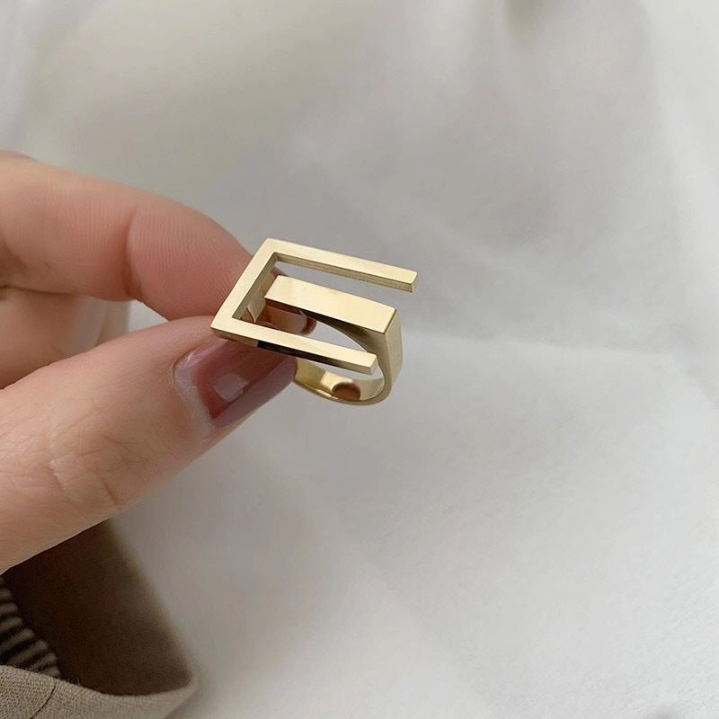 Minimalist Glossy Ring