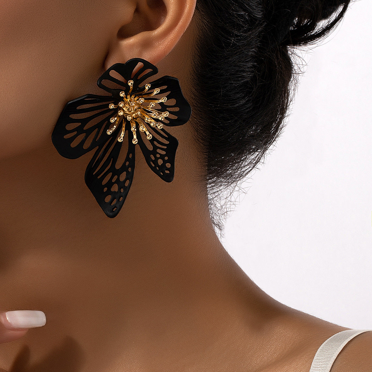 Minimalist Beautiful Flowers Earrings